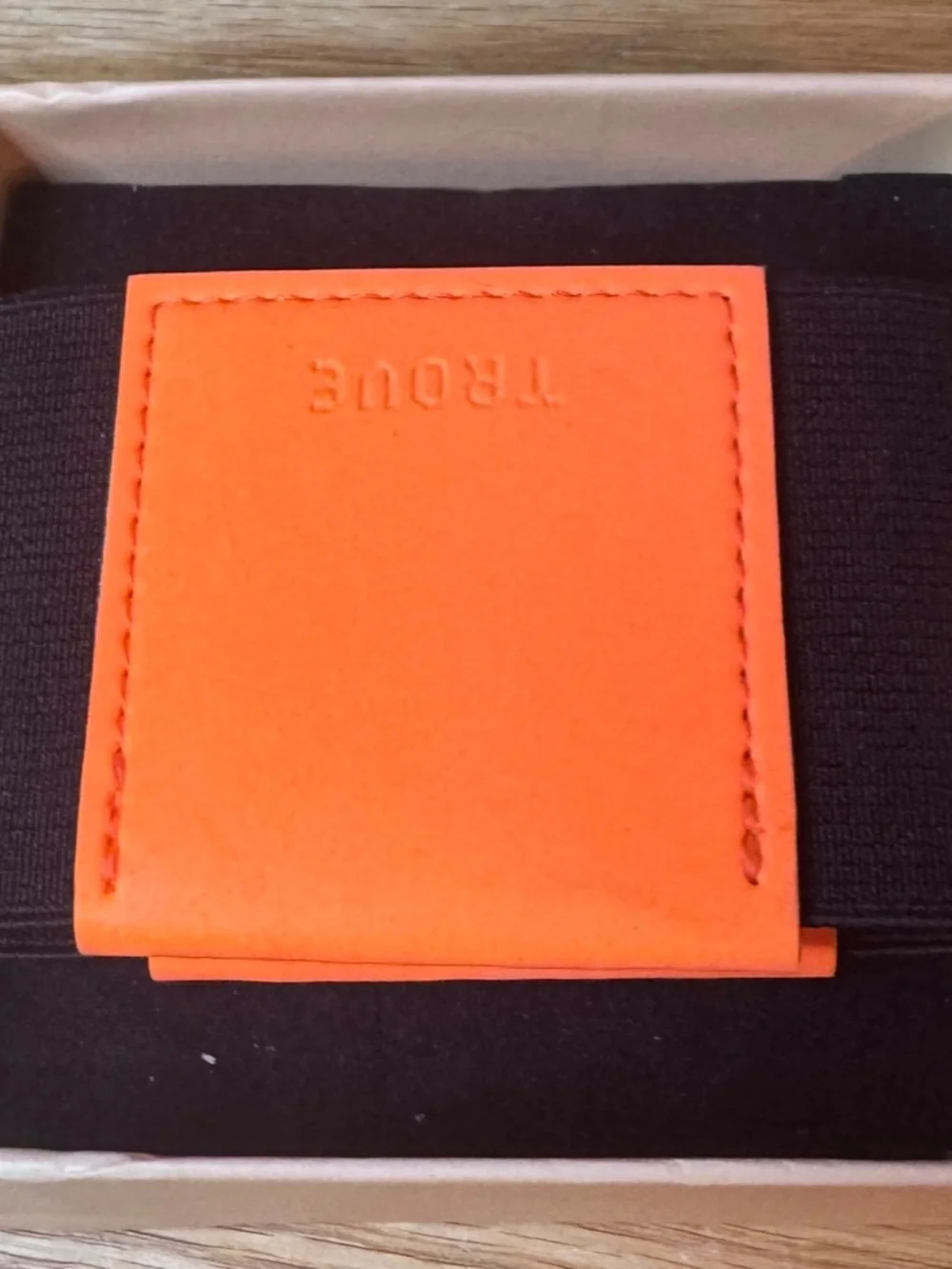New Damaged Trove Reflex Collection Orange Wallet Holder Reverse The Rules